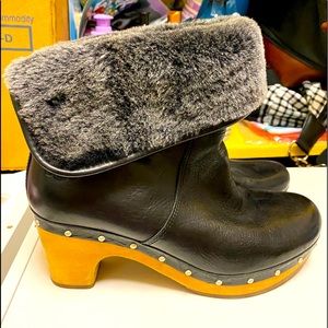 Ugg Lynnea Sherpa Clog Booties
